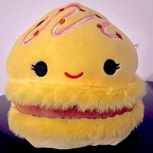 🟡NWT 8” Visconti, the Yellow Macaron, Original Squishmallow🟡